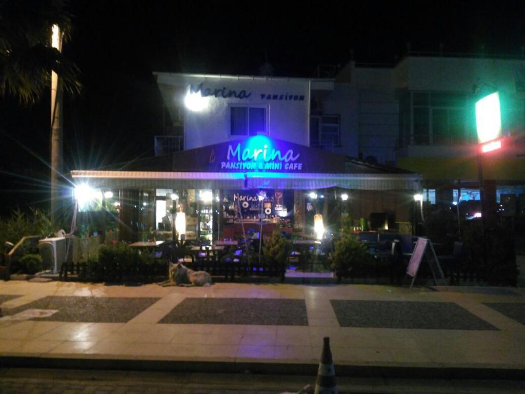 Marina Pansiyon&Cafe Çeşme Eksteriør billede