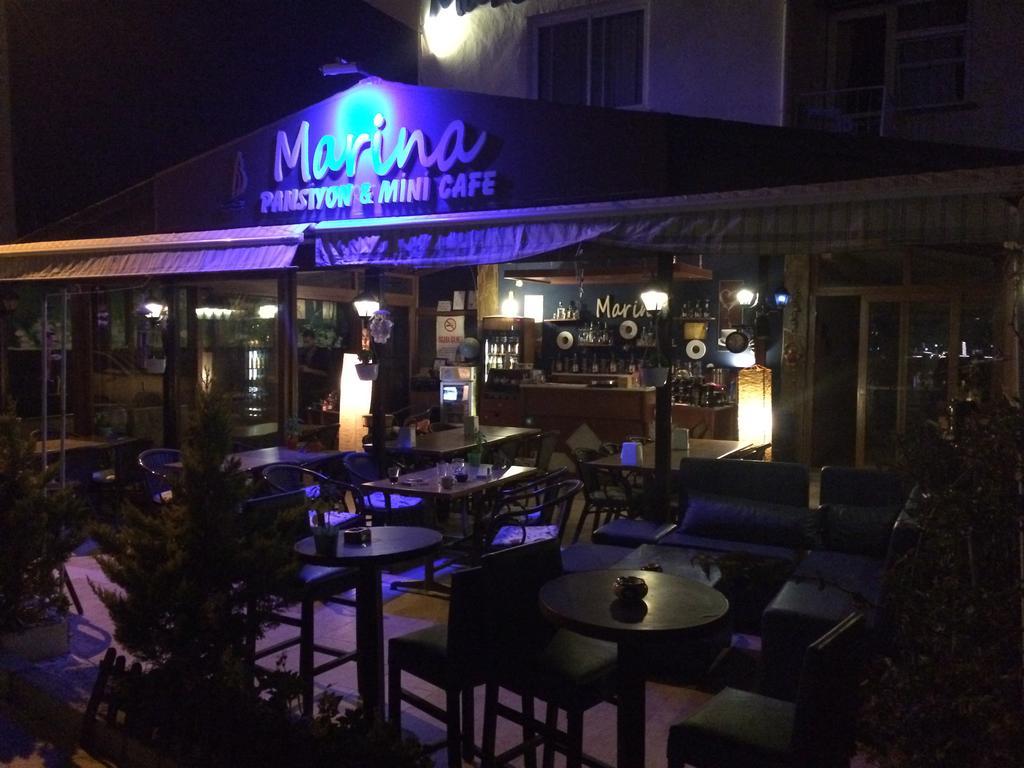 Marina Pansiyon&Cafe Çeşme Eksteriør billede